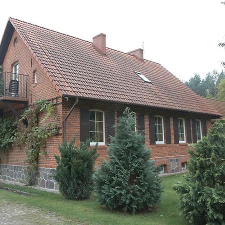 ホテル Lesniczowka "Przylesko" Rybakowo エクステリア 写真